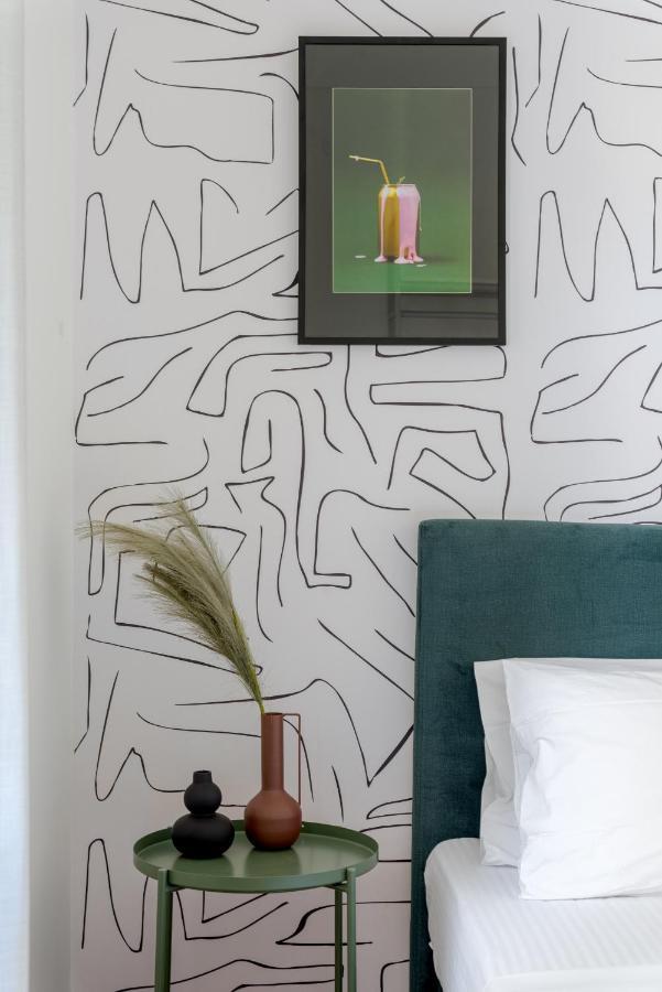 3Bdr Modern Design & Bright Interiors In Plaka Apartment Атина Екстериор снимка