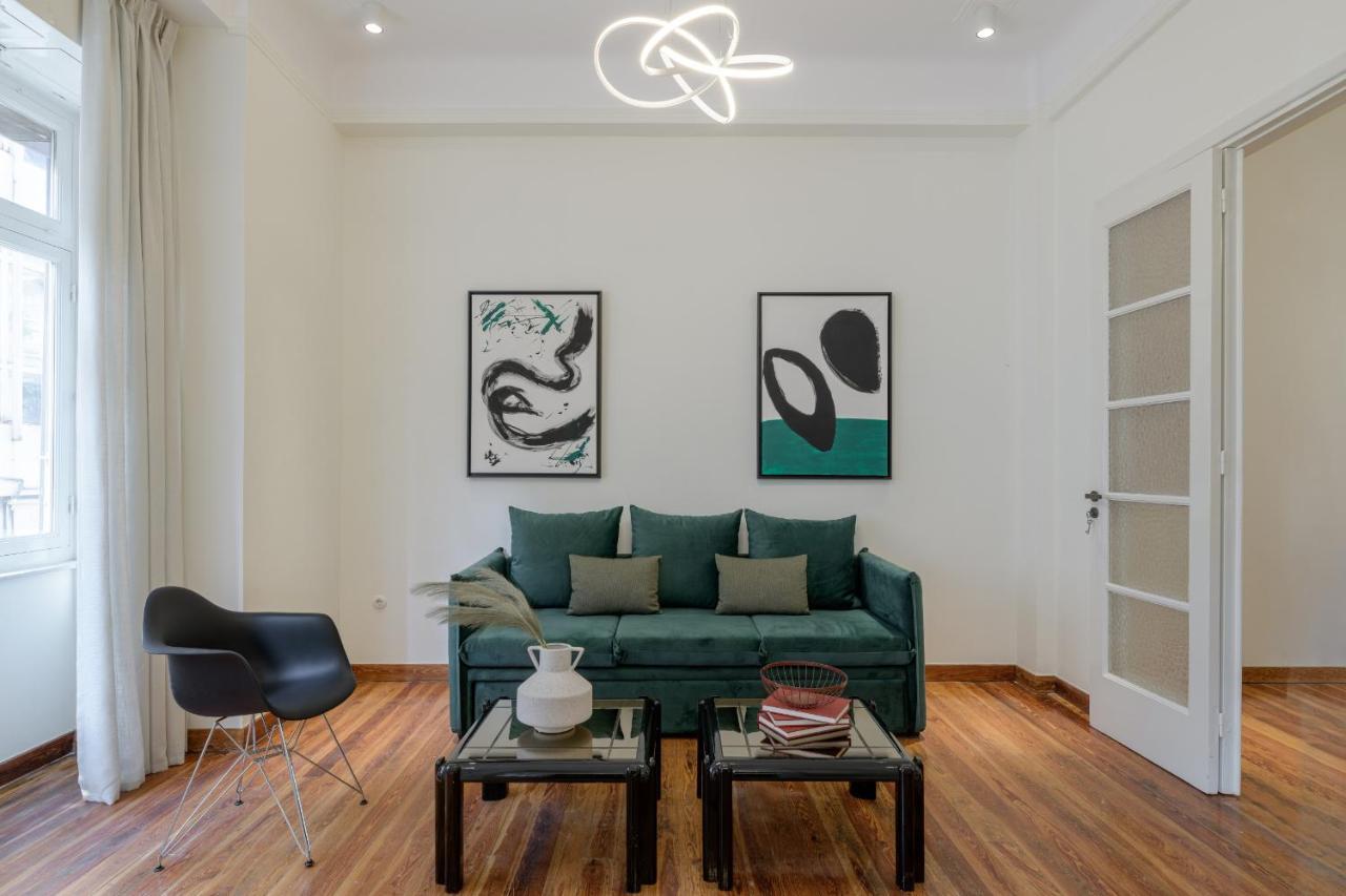 3Bdr Modern Design & Bright Interiors In Plaka Apartment Атина Екстериор снимка